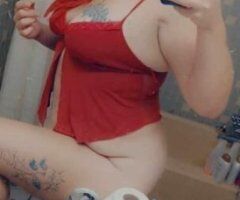 red thick sexy eyes and luscious thighs - Image 4