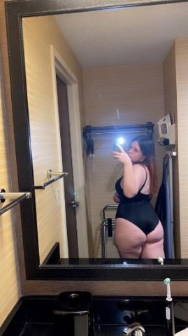 CAR DATE ONLY 💋 Extremely wet Queen with a Dripping pussy available for Hookup 💦 💲 video fun 🥰 Sexy slim thick ❄🐰 beautiful thick nice tits and plenty ass 🍑🌨🐰 ready to have safe fun 🫶 - 1