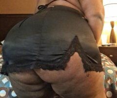 New creamy pussy 👅Big Azz 🫦Thick Thighs💋 - Image 2