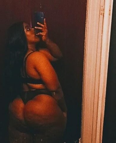 Big Booty Chocolate Beauty - 1