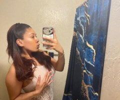 Attractive Brunette😘 - Image 4