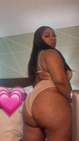 SUPER TIGHT WET AND JUICY 🍑💦 InCalls ! - 1
