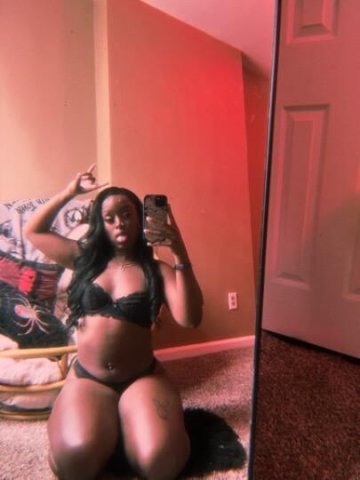 hey boo 👻🎃🖤 - 1