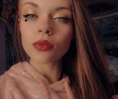 Medford escorts - pEtItE tAtTeD wet n sloppy GiRl NeXt DoOr 😘