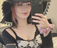 🌸petite🍃 ♡Your Local Goth Bunni♡ 🍃bubbly🌸 - Image 2