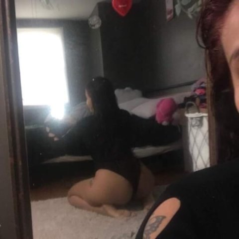 LATINA RICA Y CALIENTE (solo whatssap) - 1