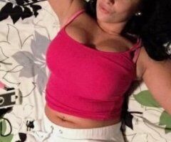 VIP Deep tissue, sensual massage by green-eyed hot CMT - Image 2