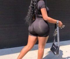 South Bend escorts - super wet deep throat queen
