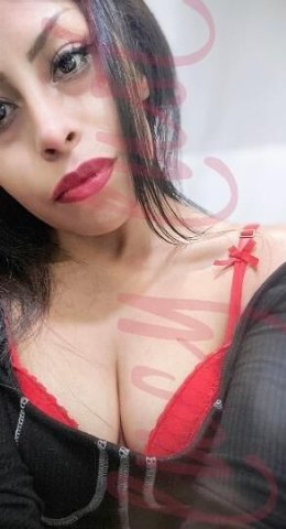 Silky Caramel Skin, I'm Temptation At Its Finest Bite My Apple⁠♡♡Piel Suave De Caramelo, Yo Soy La Golosina EnciendeTu Cama Con Tentacion Y Deseo♡♡ - 1
