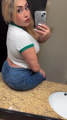 sensual latina ready to please - 1