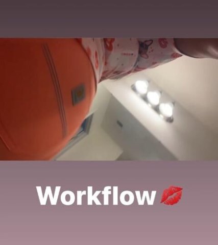 🔥🔥🔥Come See What Under My scrubs Papi🔥🔥🔥 - 1