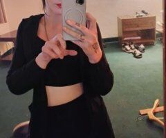 PRETTY EYES THICK THIGHS THROAT GOAT😘 - Image 3