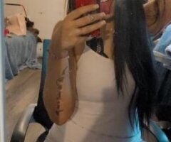 Very intimate and Horny White female 🥵💙😘 - Image 10