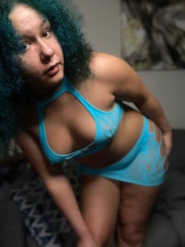 Sexy Young Lightskin Vixen Available Tonight - 1