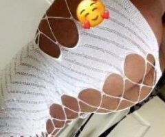 Small waist pretty faced brownskin 5 🌟 bitch love a 5 🌟 trick 🤪 body amazing its givin 😌. breakfast lunch and dinner - Image 5