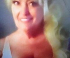 San Diego's Hottest Blond MILF - Image 7