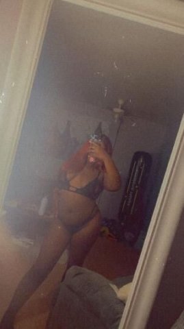 Hey babes looking for s few qvs rq - 1