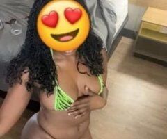 hot latina with nice body 🔥 skinny and flirty 👅 bbj 👅 ss😋 - Image 3