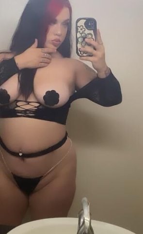 New in town 💋 - 1