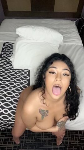 😋Hot Queen Girl💯No Games💯Gfe Friendly😋Need a Regular Also✅Available - 1