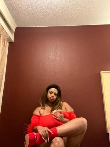 sexy redbone big busty - 1