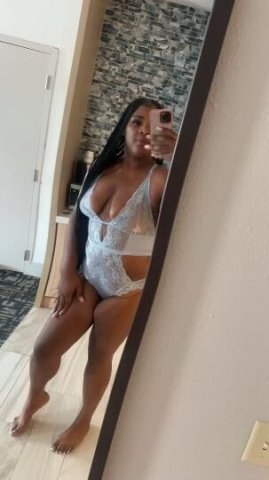 Hot 🥵 busty trans fully wet & loaded - 1