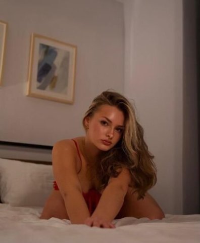 I dont bite, come have fun & i'll give you the time of your life 💋 - 1