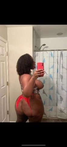Available now Sexy Busty Hottie 😘 INCALL/OUTCALL - 1