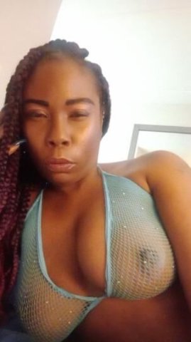 New 4'11 Sweet Petite treat No deposit - 1
