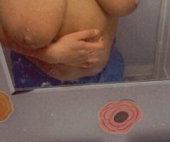 Louisville escorts - 2 GIRL SPECIAL RN hmu for more rates and info 😉