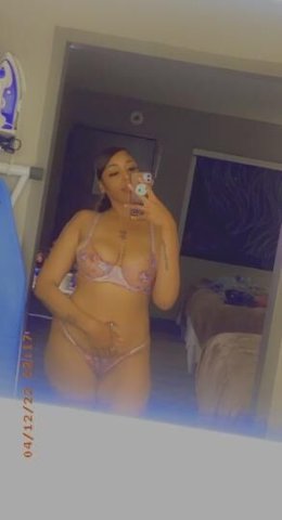 HELLO FELLAS ❤ Specials 🚨 Royalty in town😘 come exlpore your desires with me 👅💦Come have your deepest desires fullfilled - 1