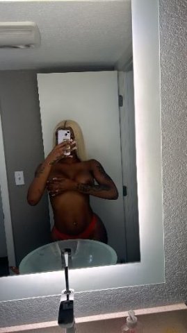 HERE FOR ONE NIGHT ONLY 🥰🥂STOP SCROLLIN NOW & COME FUCK ON MEE 🥰😩💦 - 1