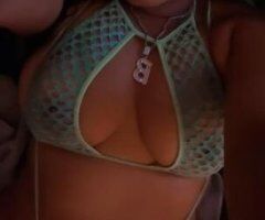 🩷Big Boobs an Curvy Body!💛 Bubbly Personality💙 - Image 4