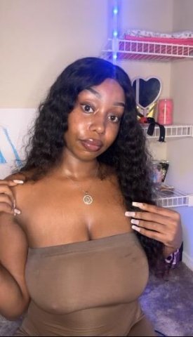 Kayla Banks 💦😋😋🍒 - 1