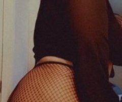 Big BOOTY🍑Big Titties Pretty ass Face👸And Pussy Dripping 💦 total package cum get you sum Pictures 100% 🔥😘video chat verification🧐 - Image 4