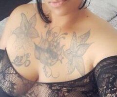 Big BOOTY🍑Big Titties Pretty ass Face👸And Pussy Dripping 💦 total package cum get you sum Pictures 100% 🔥😘video chat verification🧐 - Image 5