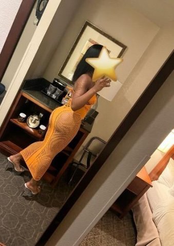 The Throat Goat is HERE!! Young Petite Brown Bombshell💣 - 1