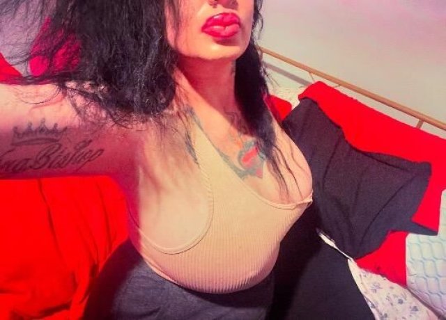 MISS TIFFANY TITTIES 💦GFE - 1