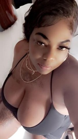 (ONTARIO)😘 80🌹Blow N Go Incall Special👅🍆💦 QVFS 1O0🌹HHR 12O🌹HEAD MONSTER👅DEEP THROAT QUEEN💦OUTCALL CAR FUN 🚘WANNA FACE POUND 🫦IM YOUR GURL😘SLUT ME Out🫦Horney‼Chocolate BBW Ready For A Good Pounding 40🌹FaceTime Shows Available AA - 1