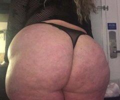 Hot MILF visiting Tulare for a few days - Image 5