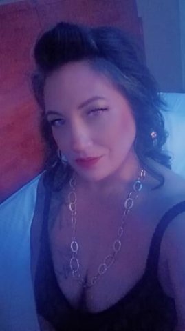 Hello Gentlemen.. CUM GET💦 WET 💦WET💦 YES I'm a REAL SQUIRTER 💦 - 1