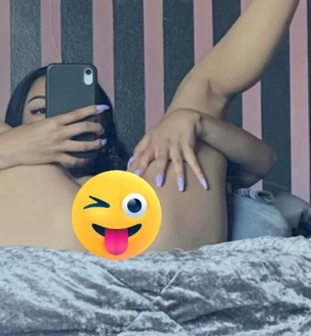 FACETIME SHOWS 📸😝 CONTENT PHONE SEX 💦💦 LET ME MAKE YOU CUM DADDY 😋👅😜 meets😛 cardates 🙈 - 1