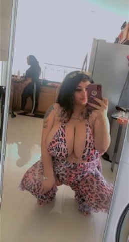 💕 biggest natural breasts ever - 1