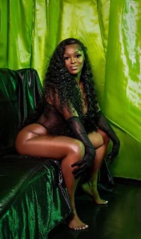 New in Town 🤪 Come Get ya taste 💦🤤CHOCOLATE BOMBSHELL 🥰🍫 - 1