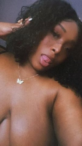 stormii is here daddy an i want all the nut - 1