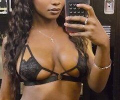 Gorgeous 😍 Upscale ; Petite treat 🩷 DT Portland 11/16-11/17 incall + outcall available 😘 - Image 2