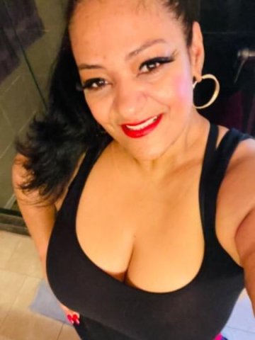 Busty exotic Latina Santa barbara last night in town - 1