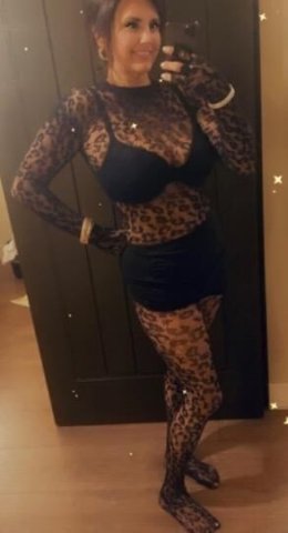 Britneys back on the island yall - 1