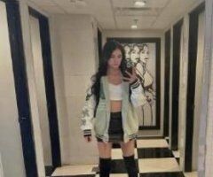 Cleveland escorts - Dont forget the feet 👣