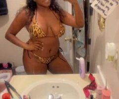 chocolate 🍫 baddie ☺5'2 full of fun - Image 3